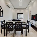 Trendy & Tidy 2Bdr Apt 5 Min To Cai Airport
