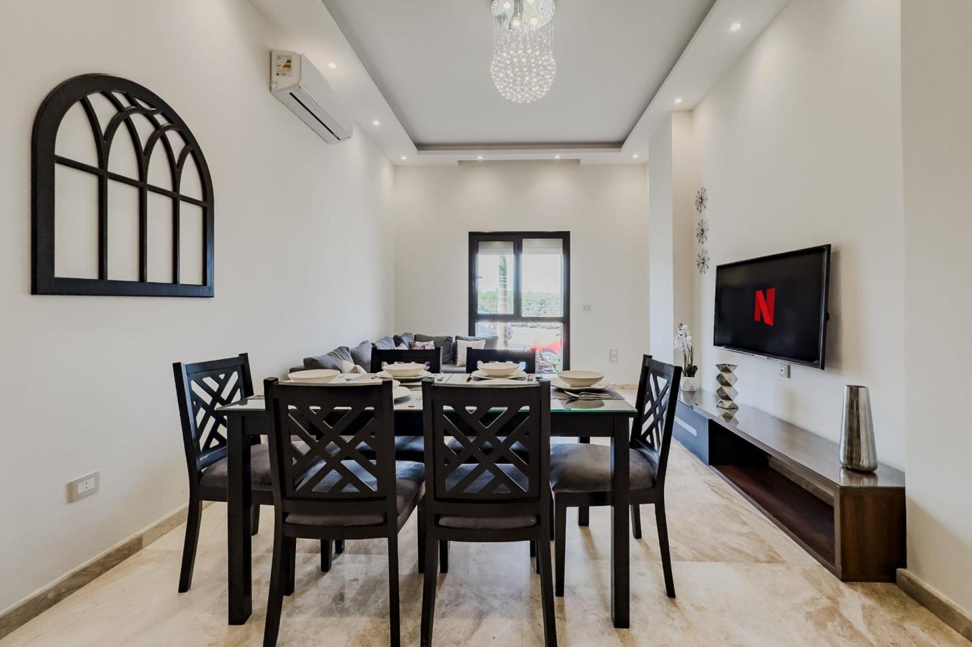 Trendy & Tidy 2bdr 5 Min To Cai Airport